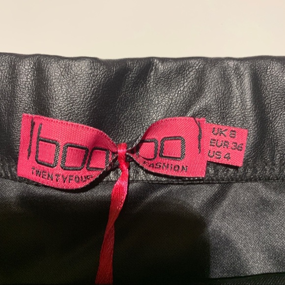 Boohoo toni pu perforated hemi skirt - Picture 2 of 4